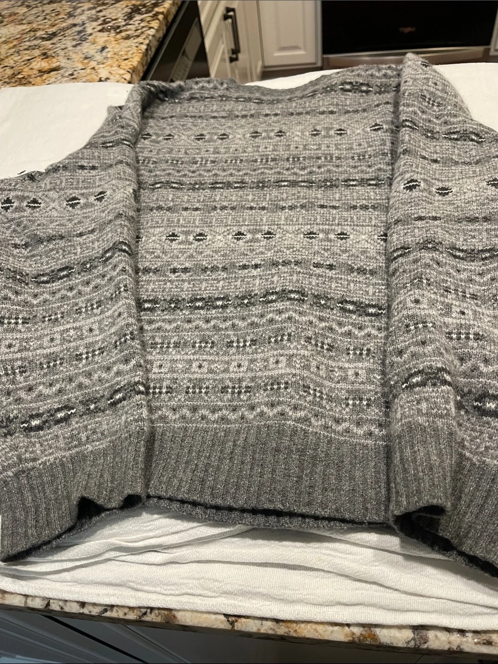 Men's Gray Patterned Crewneck Sweater - Classic Knit